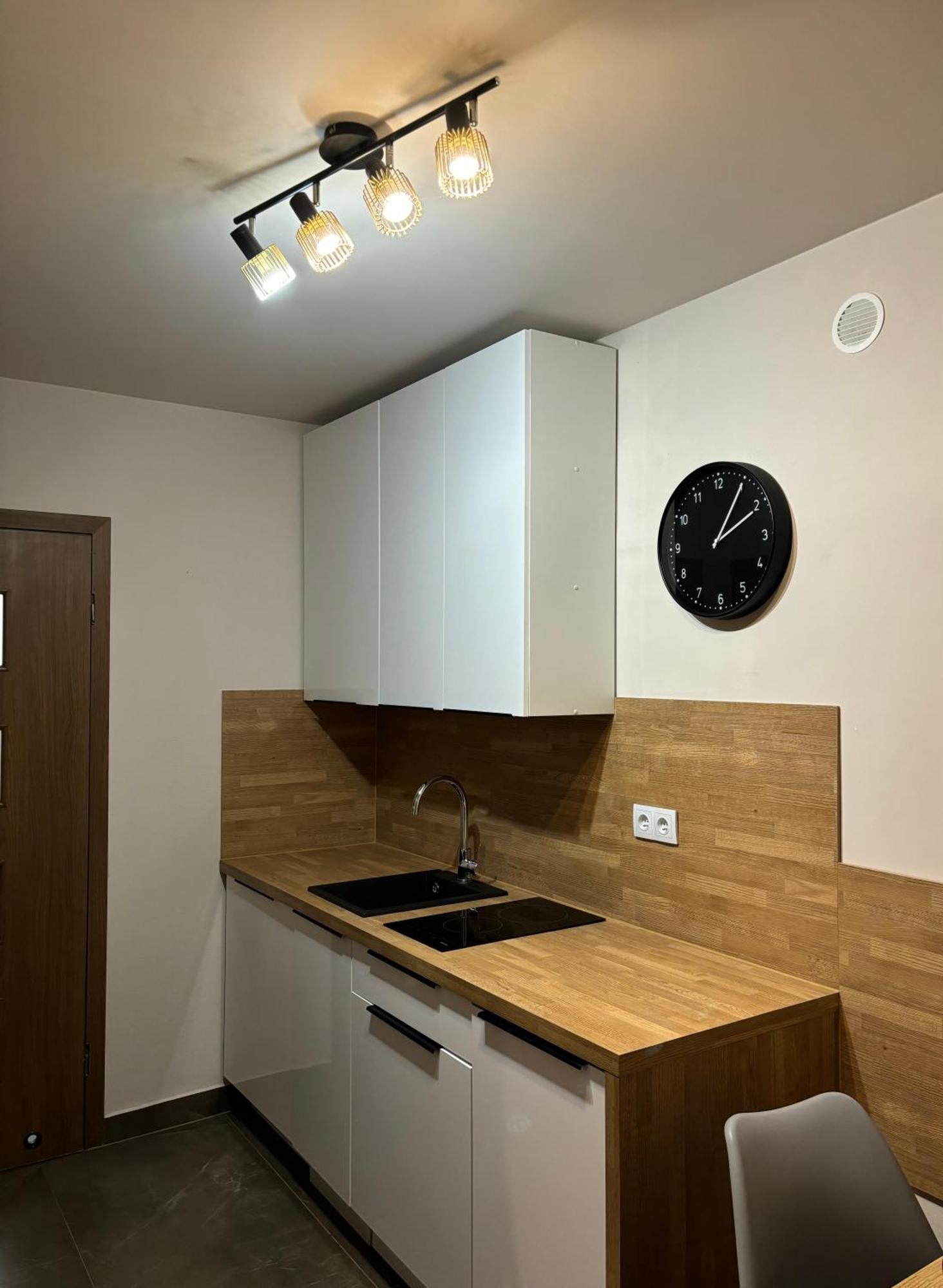 Topola Krakov Exteriér fotografie